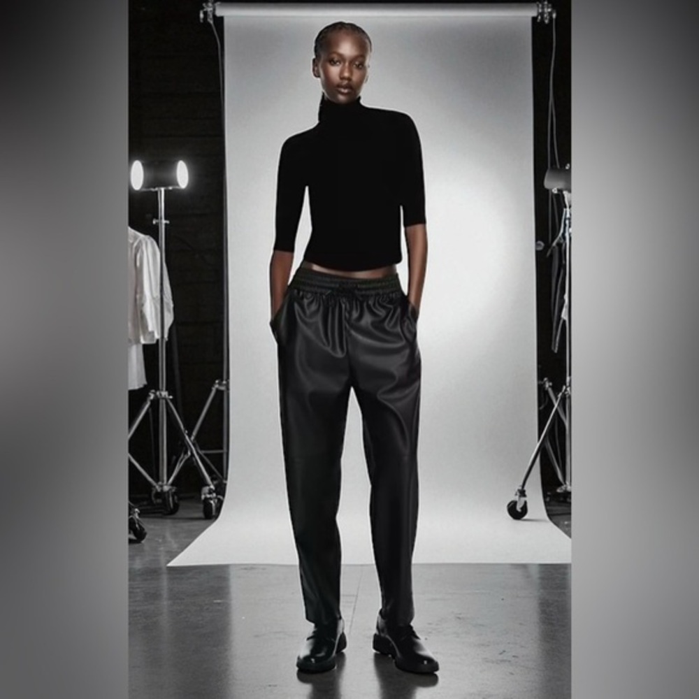 Zara faux leather joggers, black, straight leg, pockets, drawstring waist  🖤